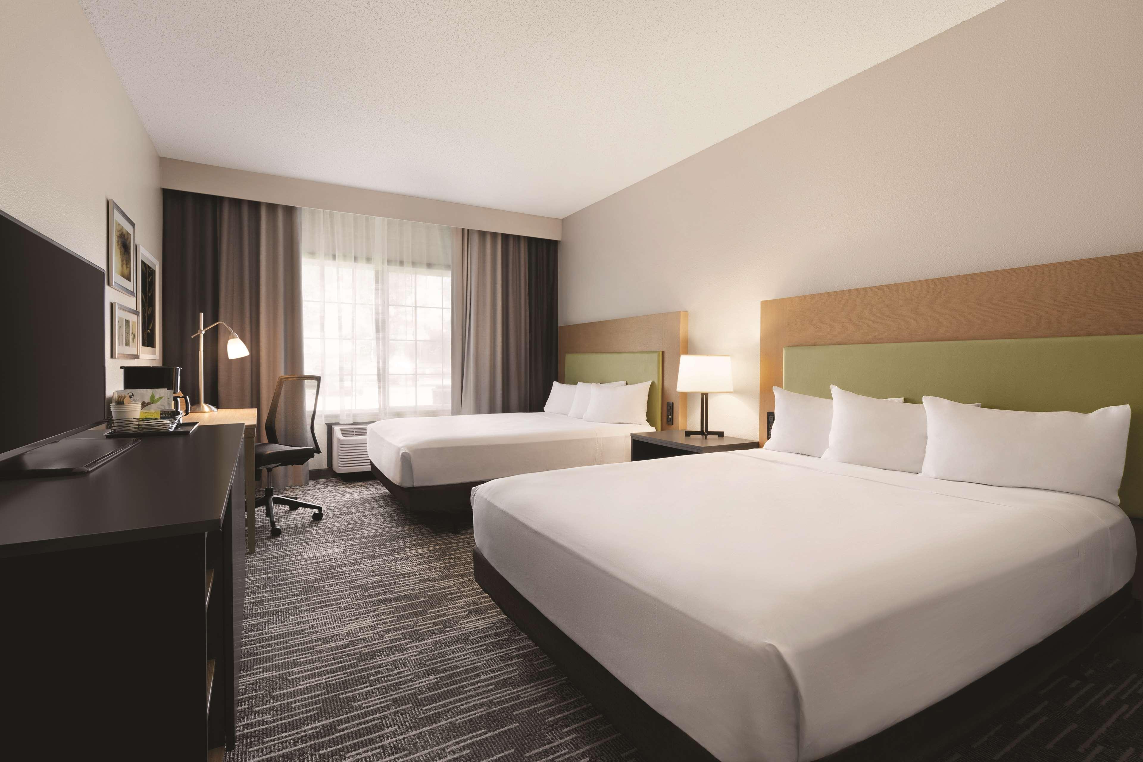 Country & By Radisson, Detroit Lakes, Mn Hotel 3*