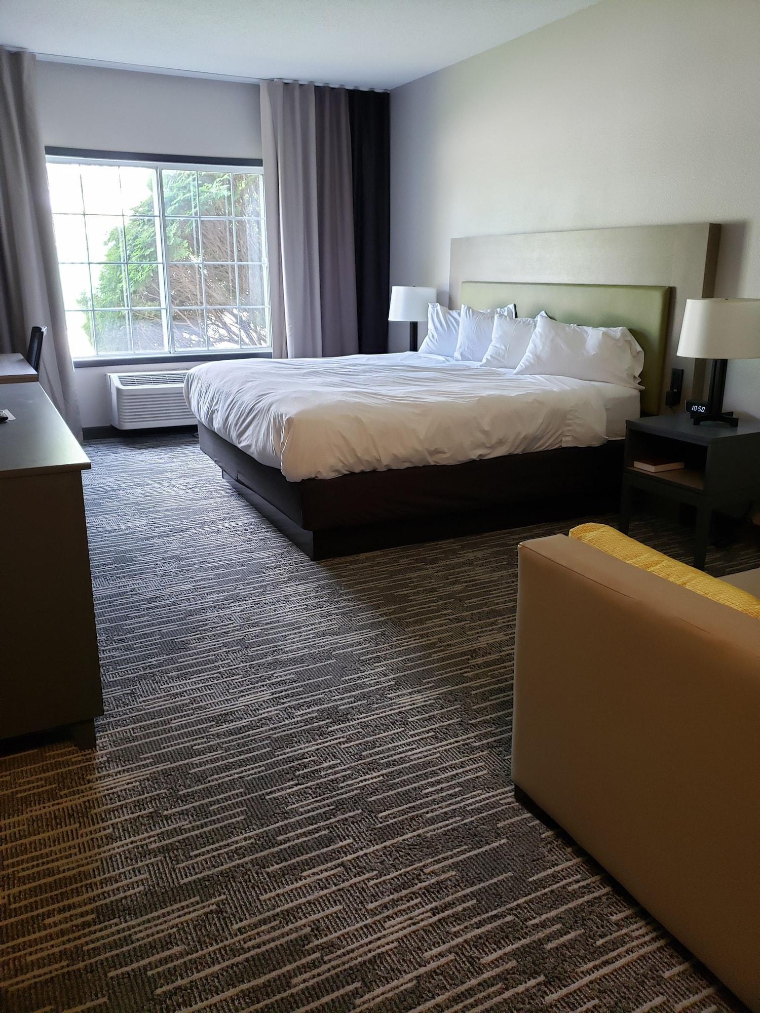 Country & By Radisson, Detroit Lakes, Mn Detroit Lakes