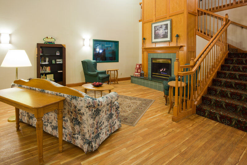 Hotel Country & By Radisson, Detroit Lakes, Mn 3*