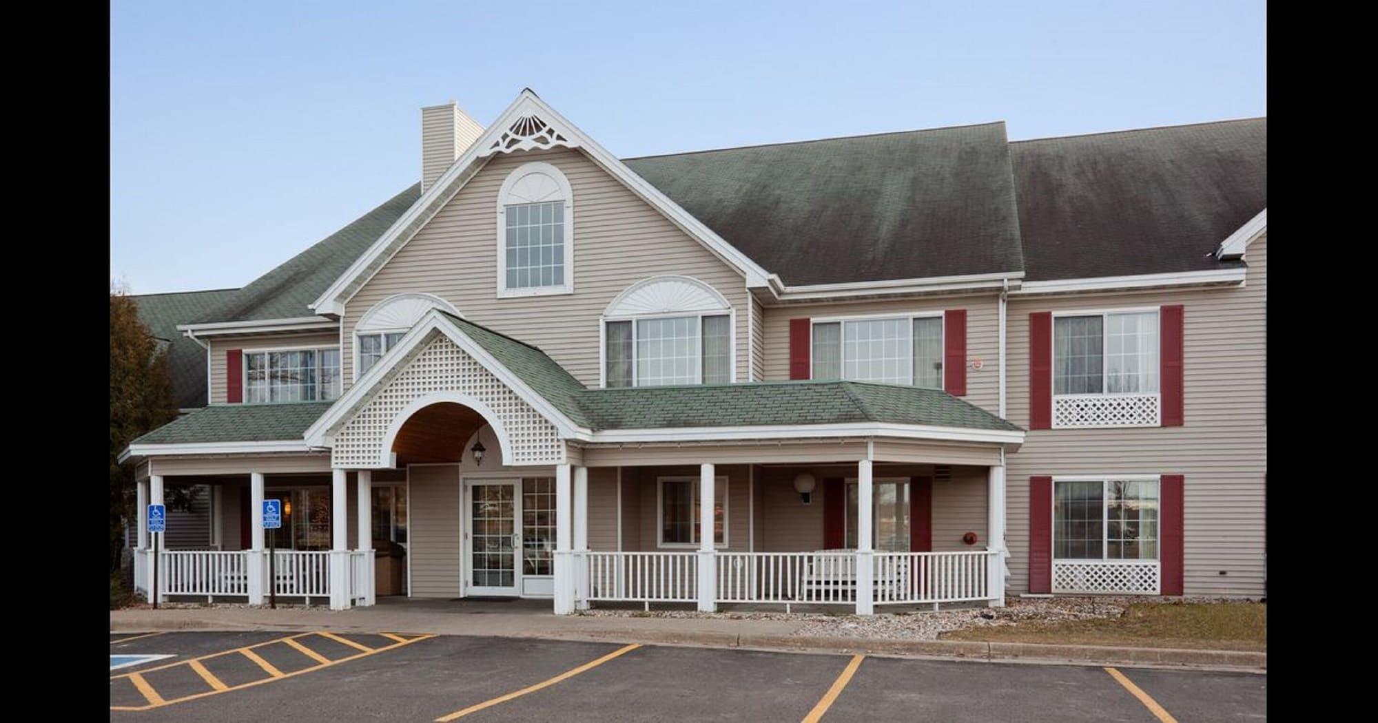 Country & By Radisson, Detroit Lakes, Mn